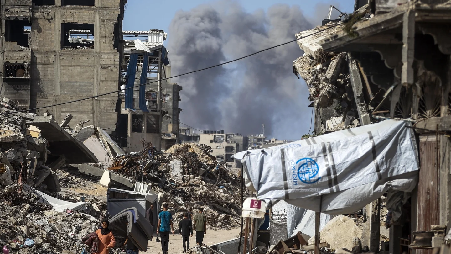 Israel allowing 'ridiculously inadequate' amount of aid into Gaza