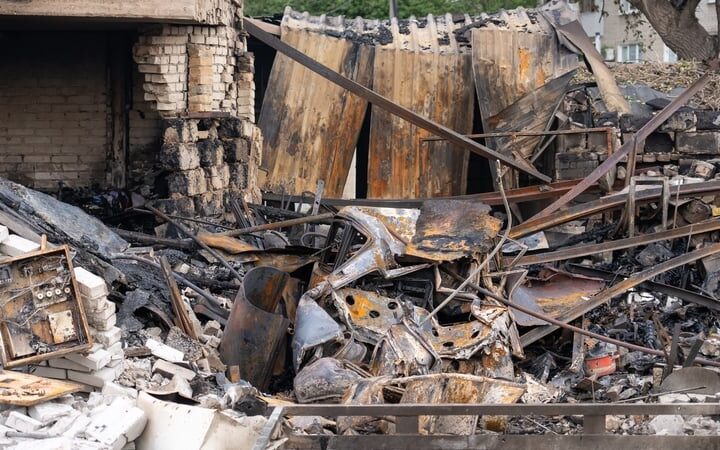 Ukraine says Russia hit eight villages 220 times during ceasefire