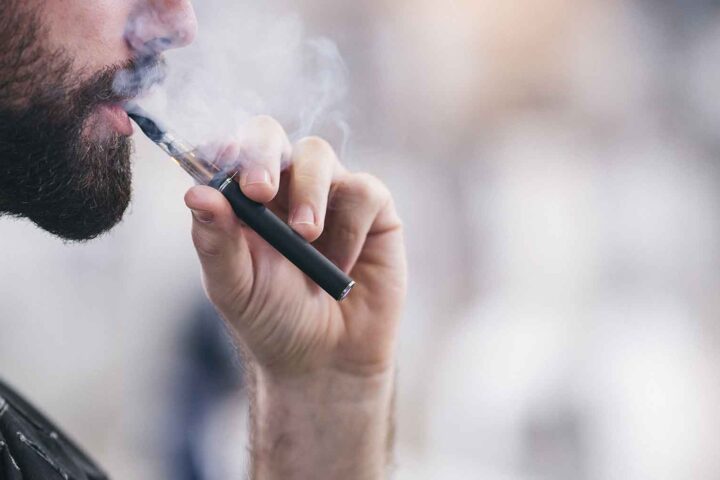New legislation to oblige newsagents to hide vapes in same way they do for tobacco