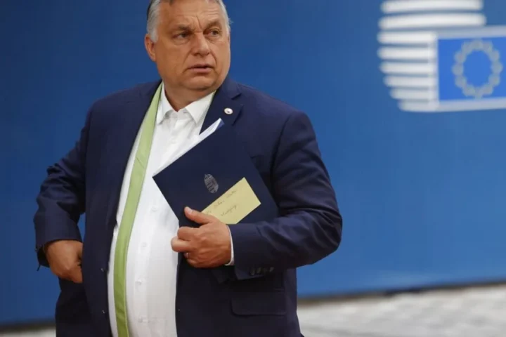 Orbán’s "National Consultation" Backfires as Hungarians Reject Anti-Ukraine Propaganda