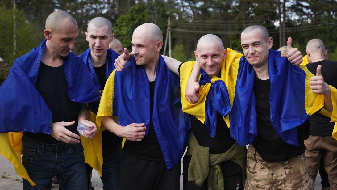 Russia, Ukraine swap first prisoners in large-scale exchange
