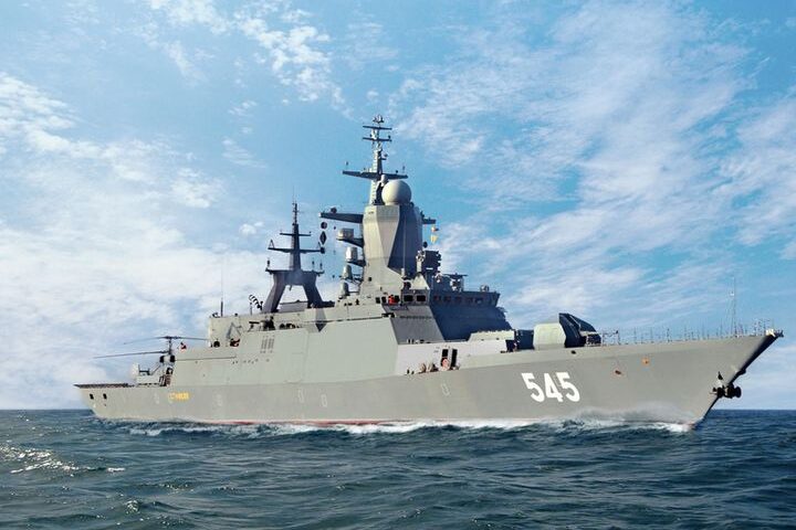 Russian warship escorts sanctioned tankers through the English Channel for first time