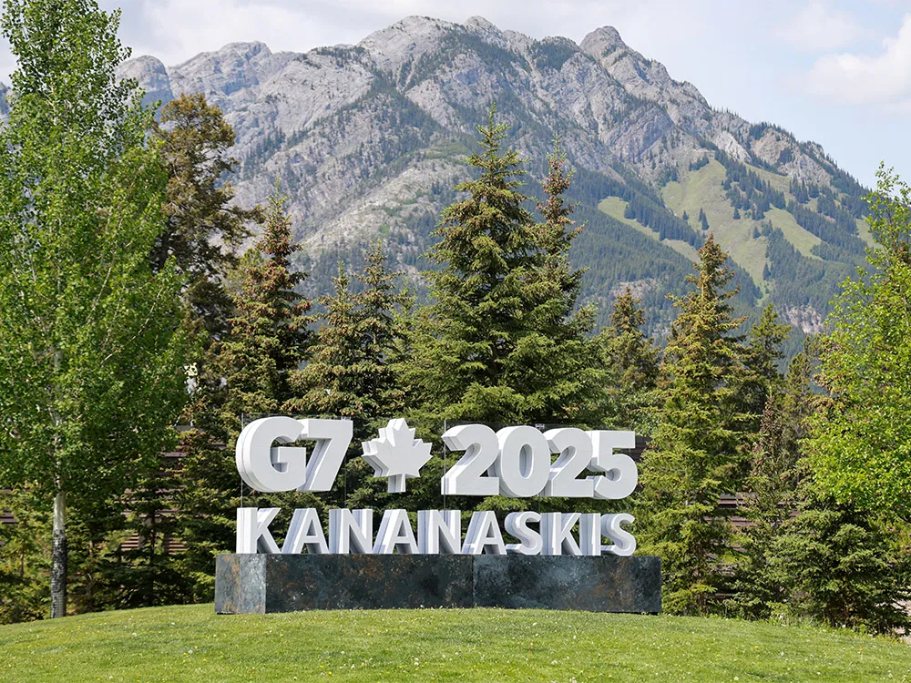 UK Joins G7 Allies in Tightening Sanctions on Russia Amid Growing Pressure