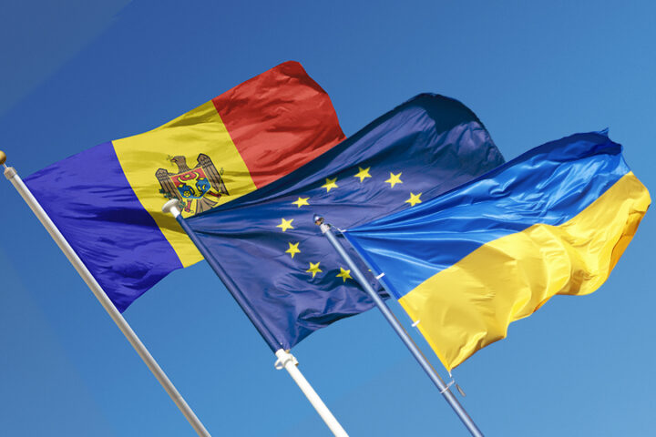 EU Commission: decision on splitting Ukraine and Moldova accession talks lies with member states