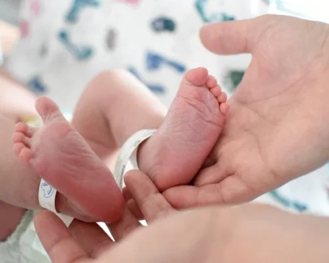 Eight babies born un UK from pioneering IVF technique to prevent disease