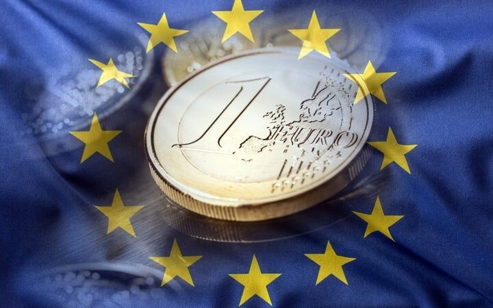Euro zone growth holds up better than feared in second quarter