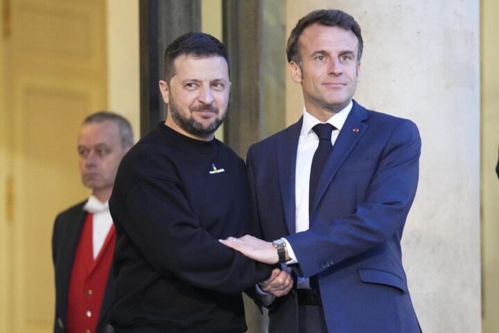 France pledges increased pressure on Russia and enhanced support for Ukraine