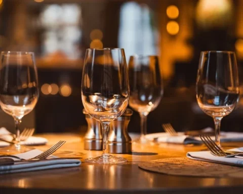 Government considers delaying hospitality VAT reduction