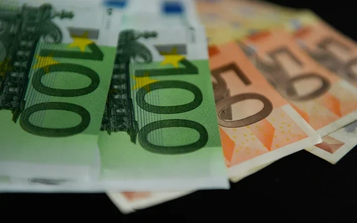 Govt to inject additional €30bn into infrastructure