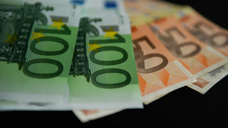 Govt to inject additional €30bn into infrastructure