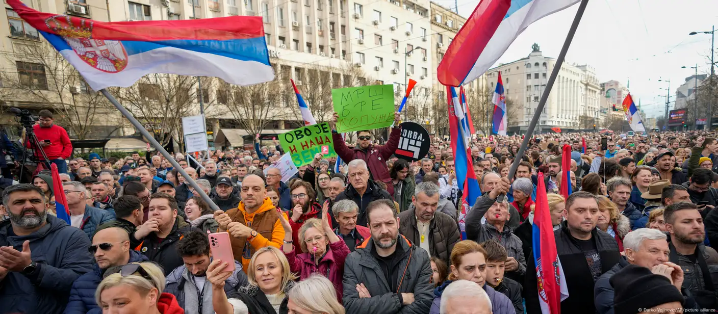 Serbia faces rising political unrest amid calls for early elections