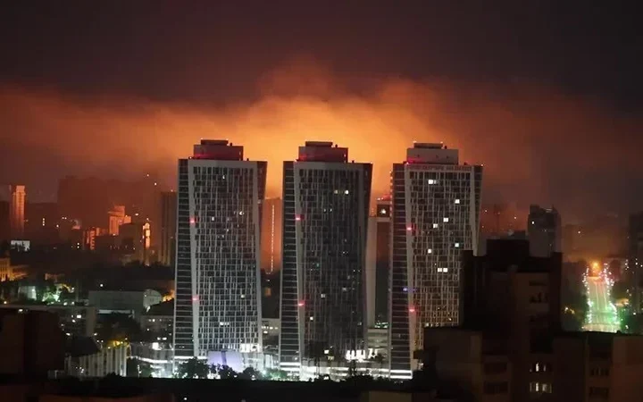 Two killed in Russian strikes on Kyiv as US resumes arms deliveries