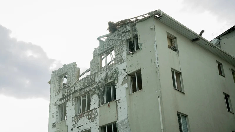 Children among 7 dead, 20 injured in Russian airstrike on Kharkiv
