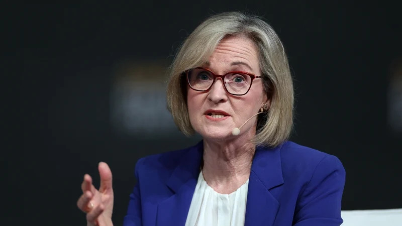 Mairead McGuinness withdraws from presidential race