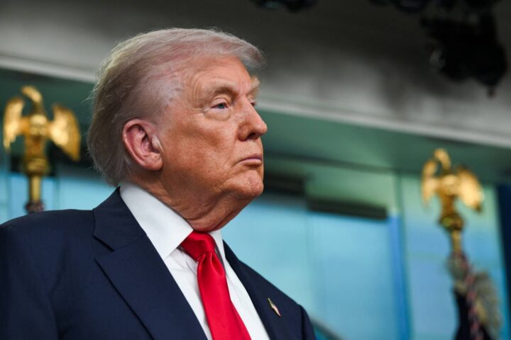Trump signals tougher sanctions on Russia if ceasefire talks fail