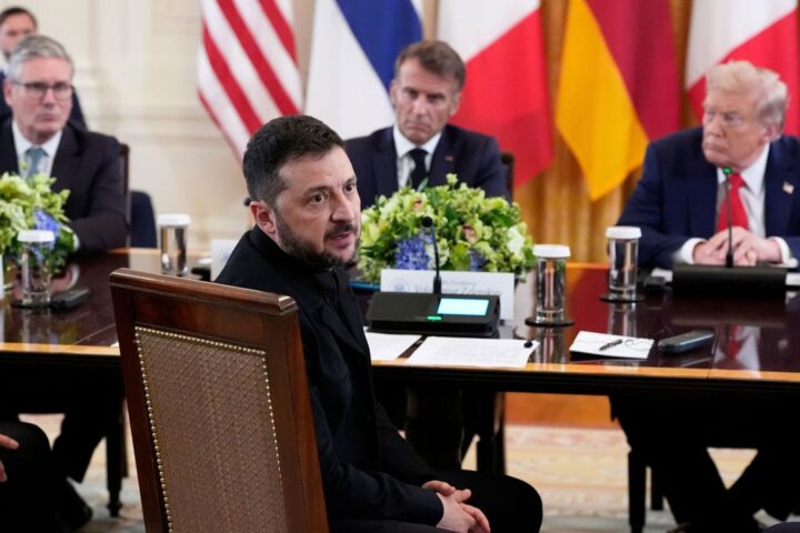 Zelensky, Trump and European leaders discuss Ukraine peace efforts in Washington