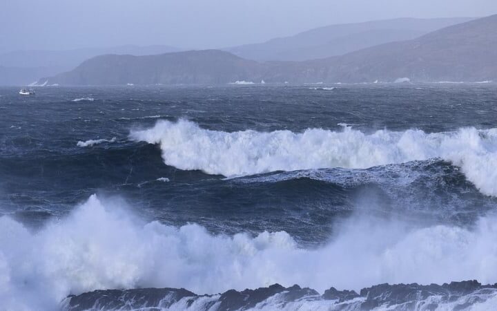 Is the Atlantic ocean's "wobble" a warning for Ireland?