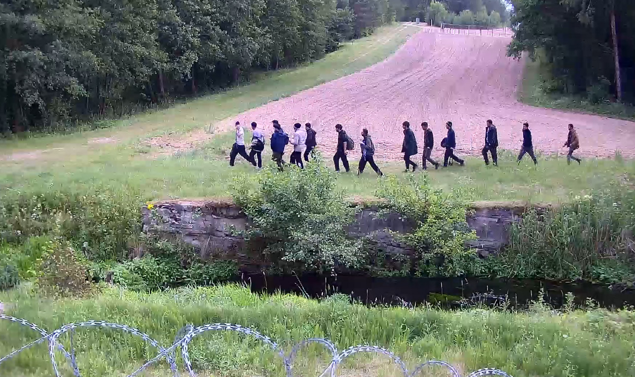 Lithuanian border guards intercept record number of migrants