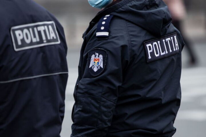 Moldova conducts mass raids ahead of parliamentary elections