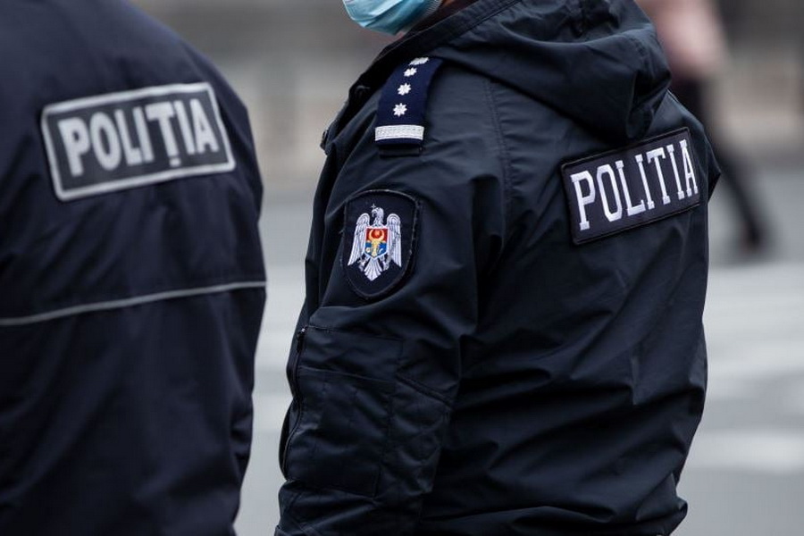 Moldova conducts mass raids ahead of parliamentary elections