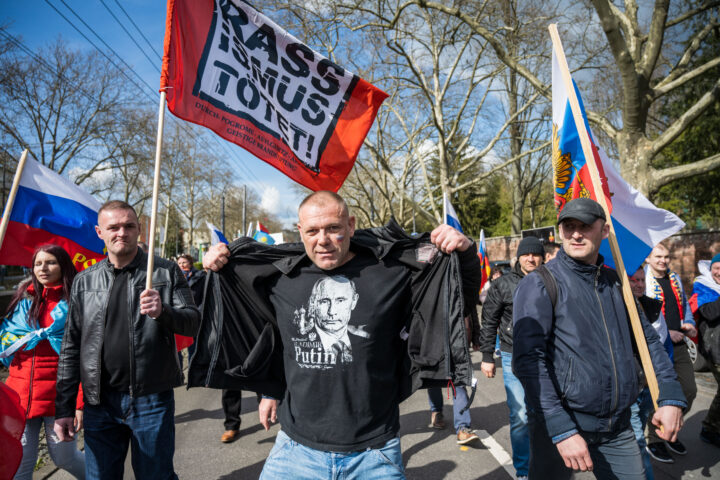 Russian networks intensify disinformation targeting Ukrainian refugees in the US