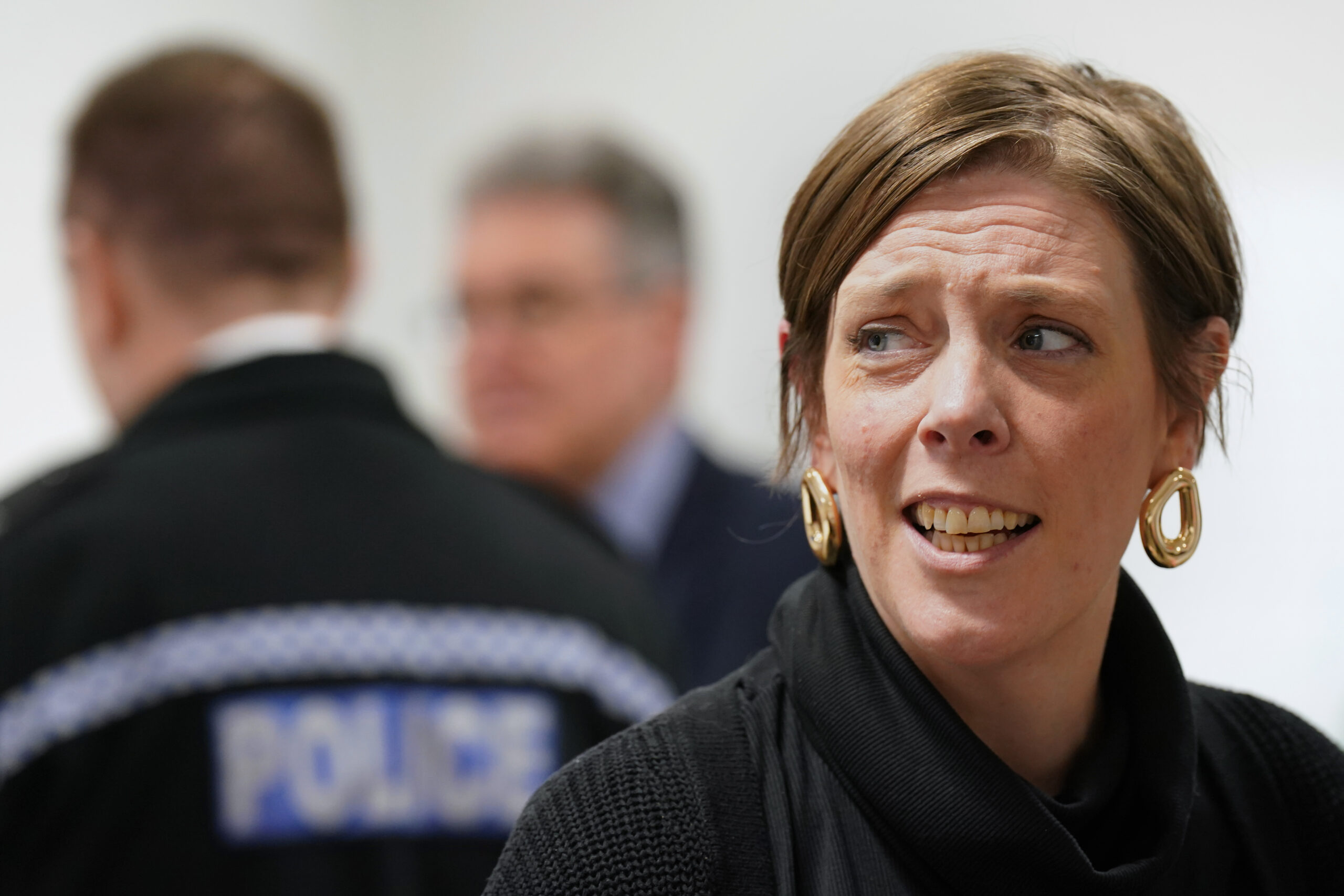 Grooming gang survivors call for Jess Phillips to resign amid inquiry trust issues