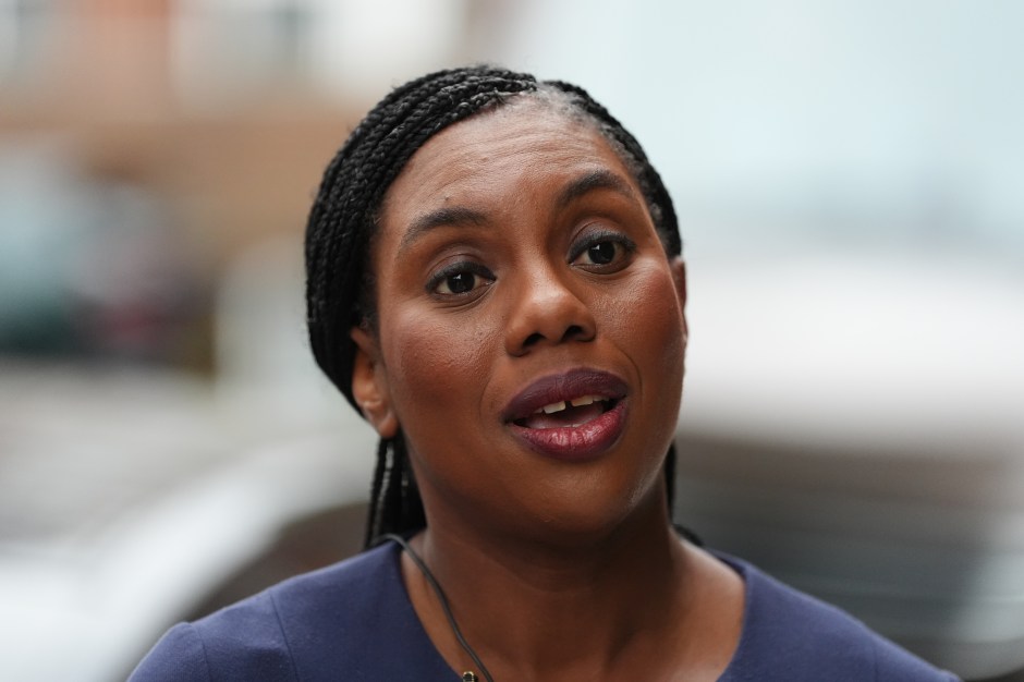 Kemi Badenoch pledges to dismantle climate laws after Miliband's fracking ban announcement