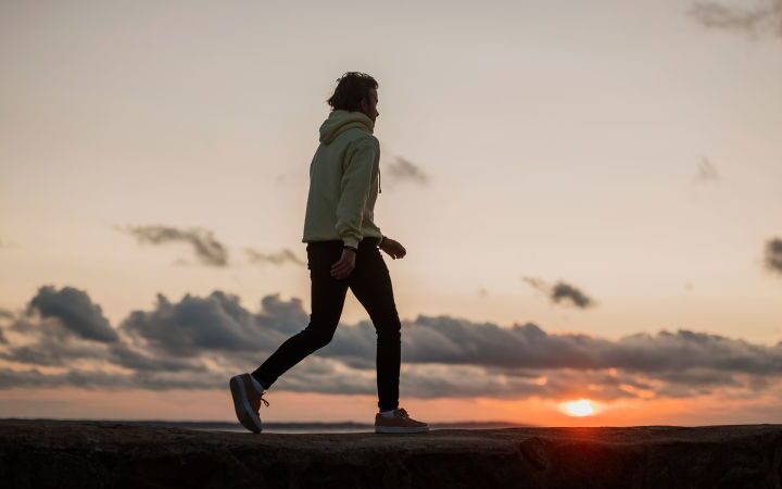 Longer walks linked to better heart health and increased lifespan according to study