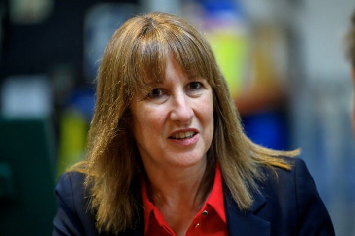 Rachel Reeves criticized as UK unemployment rises to four-year high of 4.8%