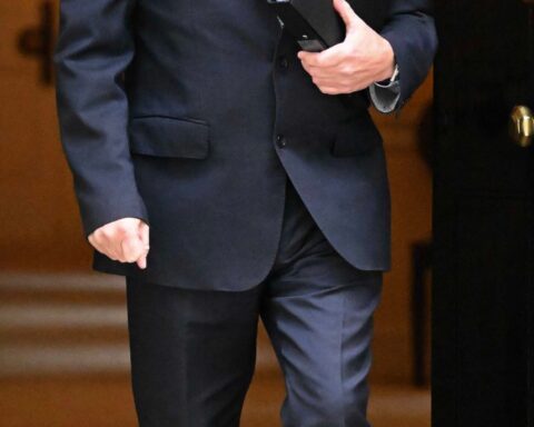 Starmer claims lack of access to evidence that led to collapse of China spy trial