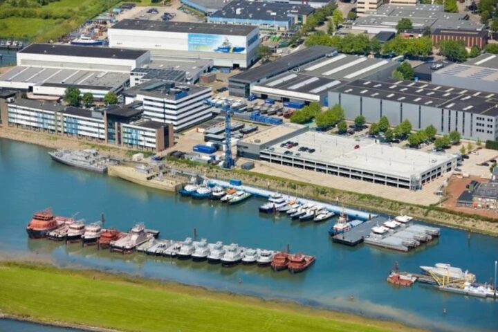 Major Dutch defence shipbuilder accused of violating EU sanctions on Russia