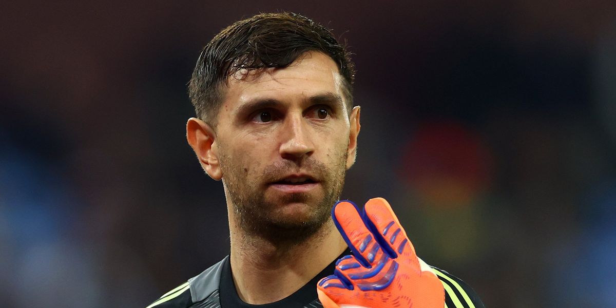 Aston Villa removes Emiliano Martinez as vice-captain amid Manchester United transfer speculations