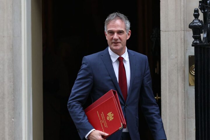 Business secretary vows to cut energy bills for UK firms in upcoming Budget