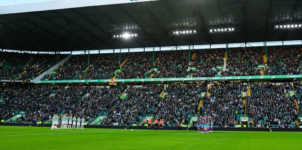 Celtic fans disrupt Remembrance Sunday silence, prompting referee to end tribute early