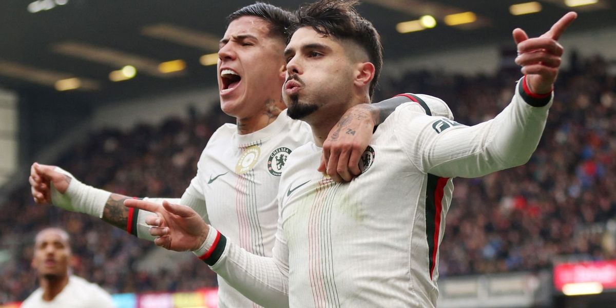 Chelsea secures victory over Burnley, but player performances raise concerns