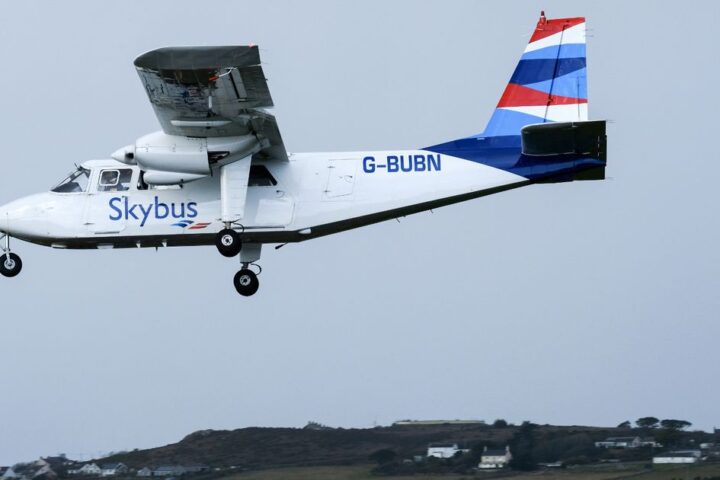 Newquay to London flights to resume with Skybus taking over the route