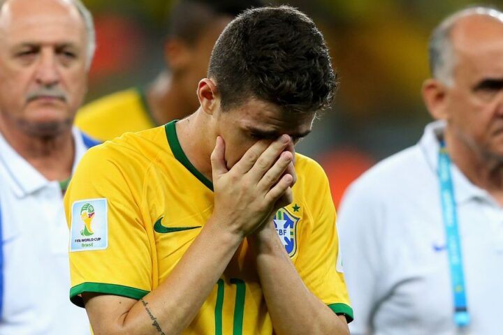 Oscar rushed to hospital after collapsing during training in São Paulo