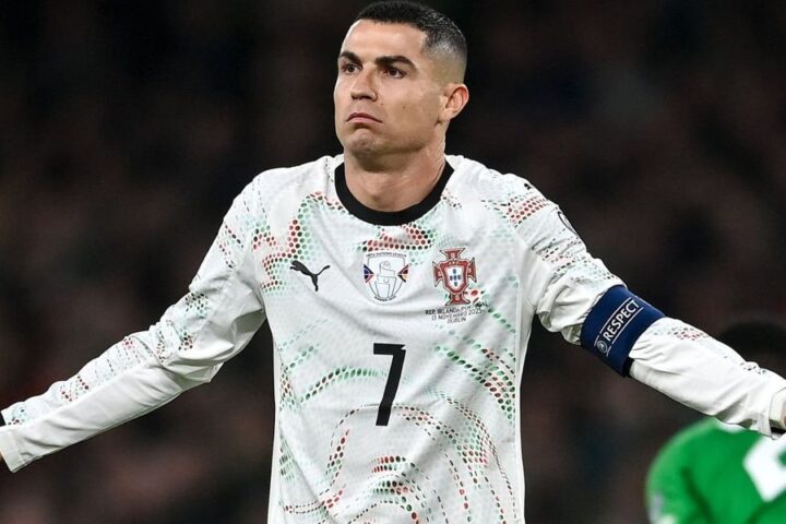 Portuguese media criticise Cristiano Ronaldo after red card against Ireland