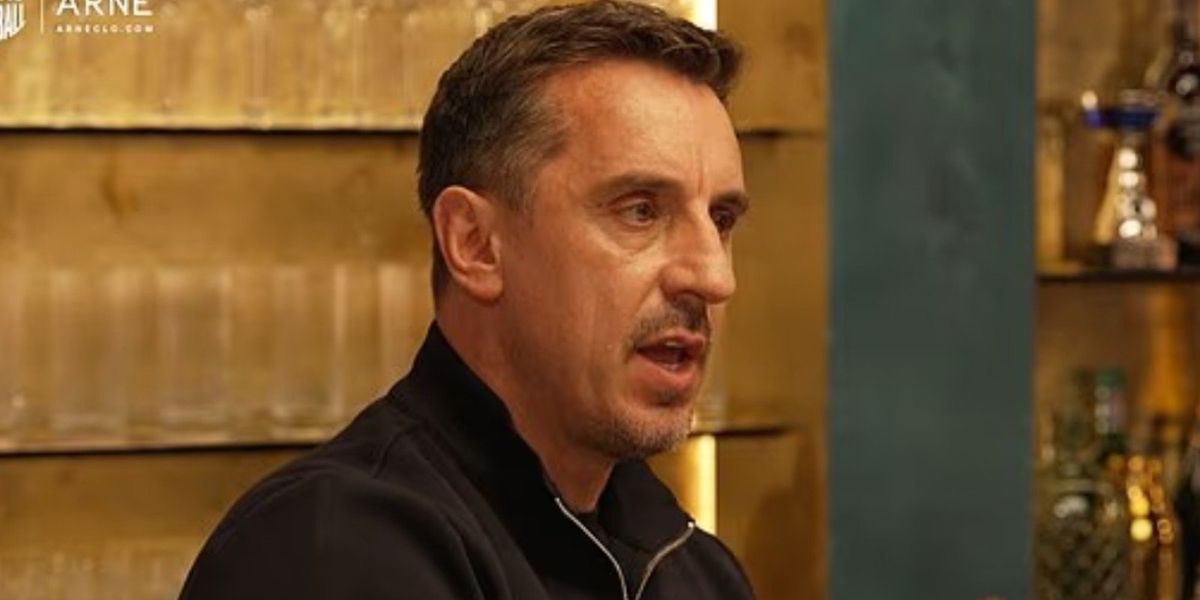 Roy Keane defends Gary Neville after David Luiz message over past comments