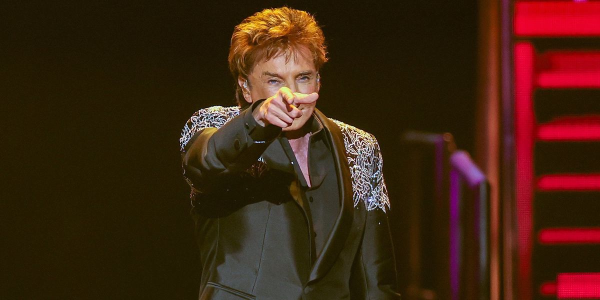 Tottenham faces royalties dispute over Barry Manilow song used as pre-match anthem