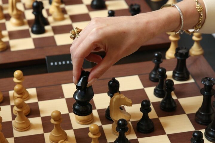 FIDE reinstates Russian and Belarusian youth teams with national symbols