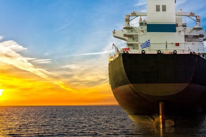 Greek tankers continue Russian oil exports amid EU sanctions