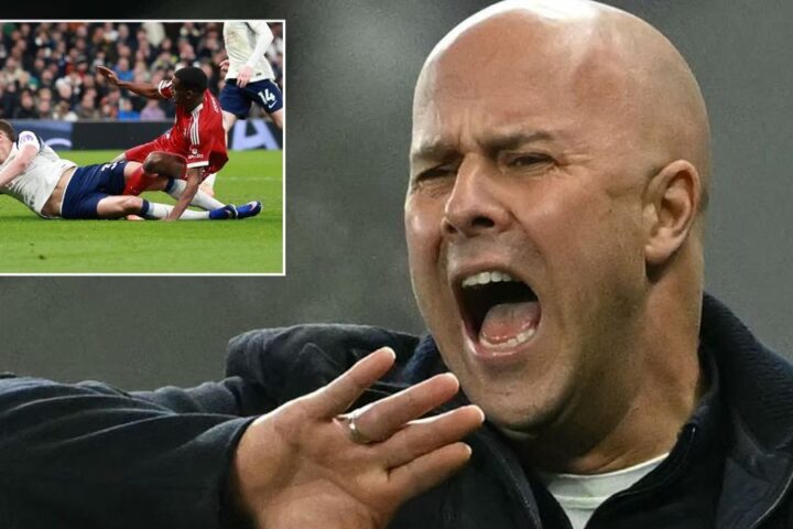 Arne Slot criticizes Tottenham's Van de Ven for reckless challenge on Liverpool's Isak