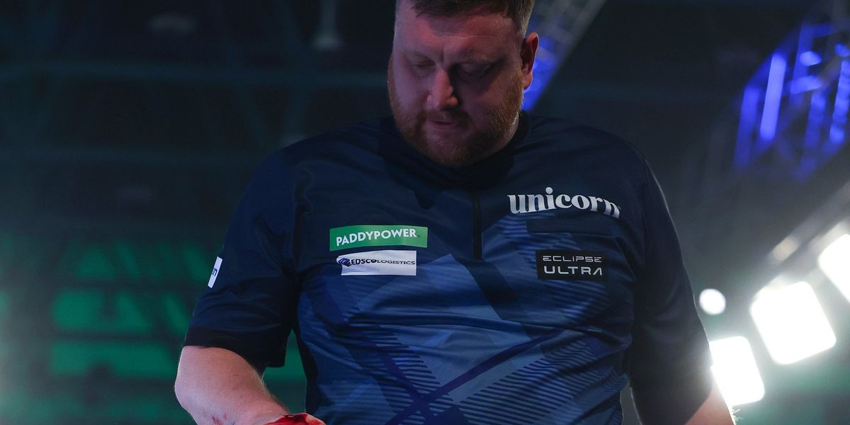 Cameron Menzies apologizes after on-stage outburst following World Darts Championship exit