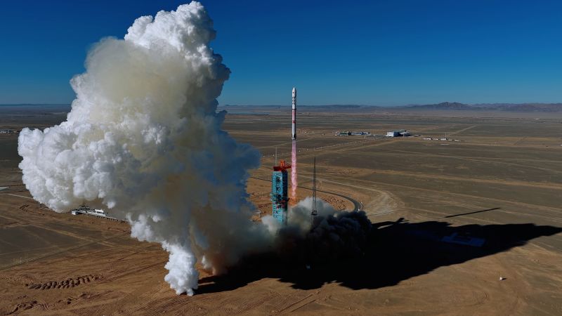 Chinese reusable rocket fails to land after successful orbital launch, spurring space race
