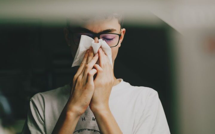 Does cold weather really increase the risk of illness during winter months?