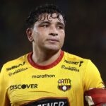 Footballer Mario Pineida shot dead in drive-by shooting in Guayaquil