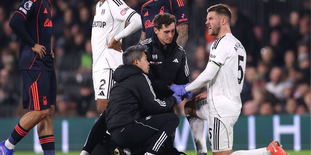 Joachim Andersen suffers dislocated finger during Fulham's match against Nottingham Forest