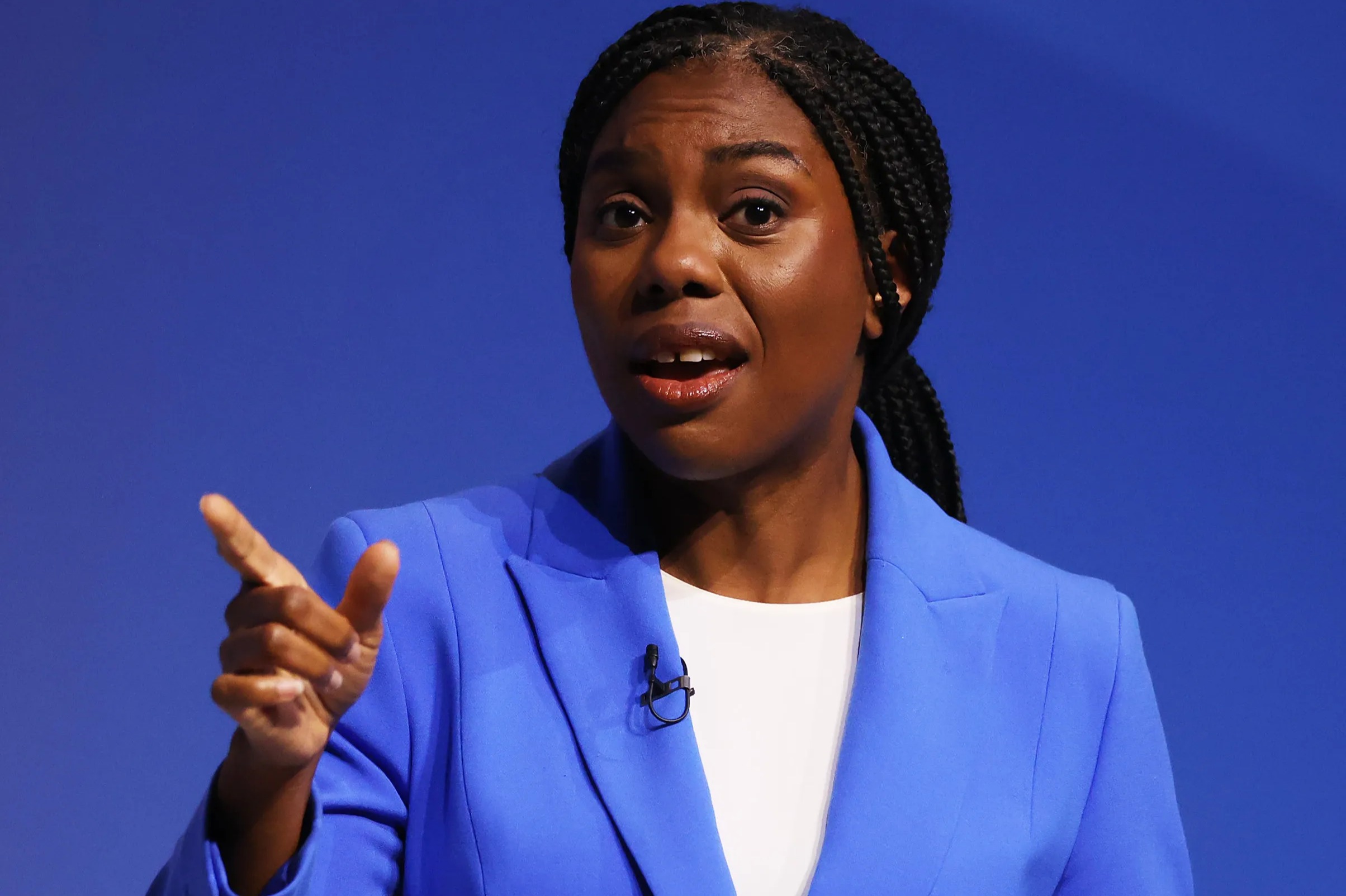 Kemi Badenoch calls Labour's welfare approach 'economic suicide' as she outlines new work strategy