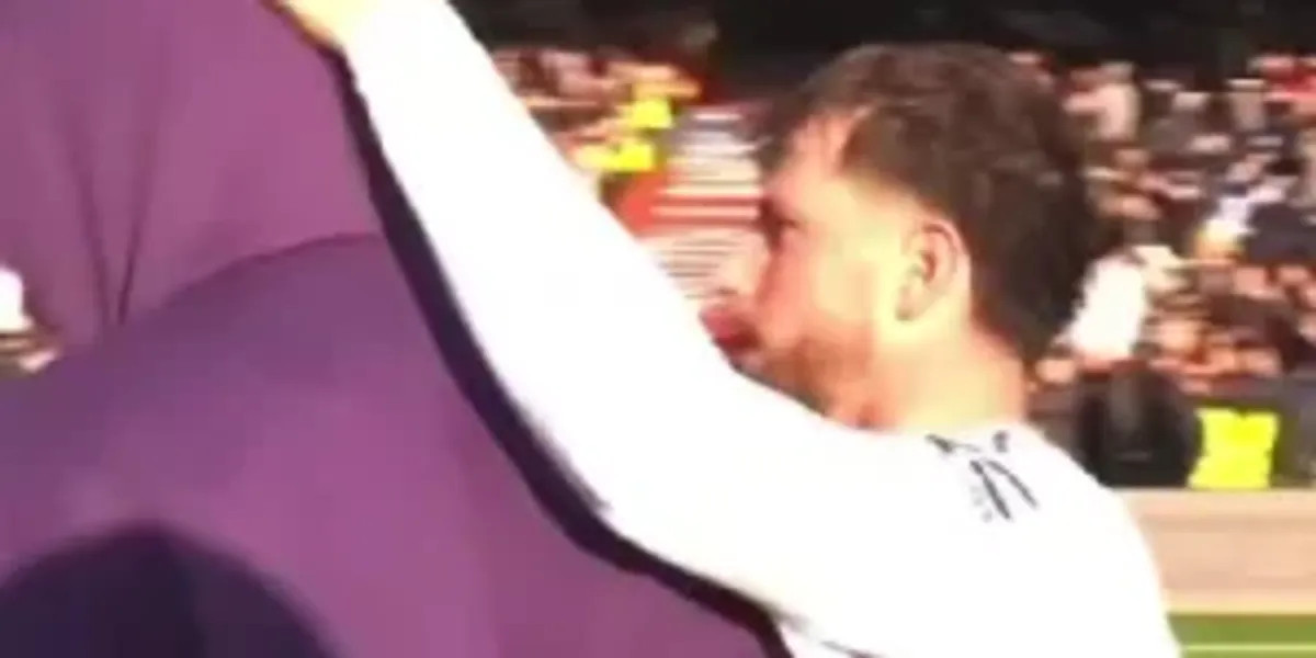 Mason Mount's support for Leny Yoro praised after Manchester United's comeback win